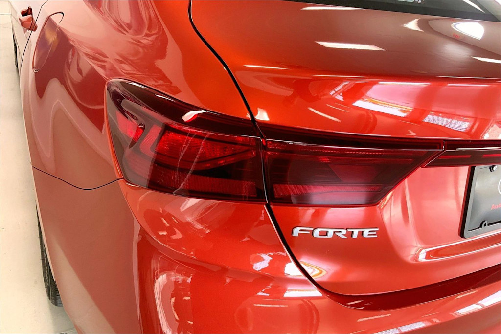 Thumbnail: 2023 Kia Forte - 28
