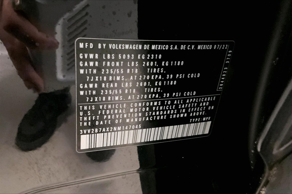 Thumbnail: 2022 Volkswagen Tiguan - 18