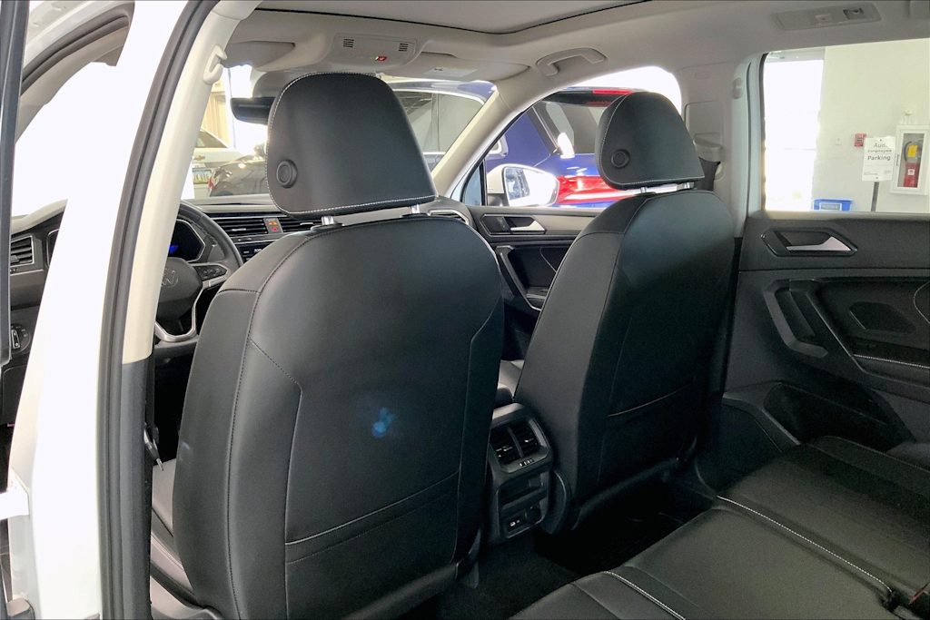2022 Volkswagen Tiguan SE 13