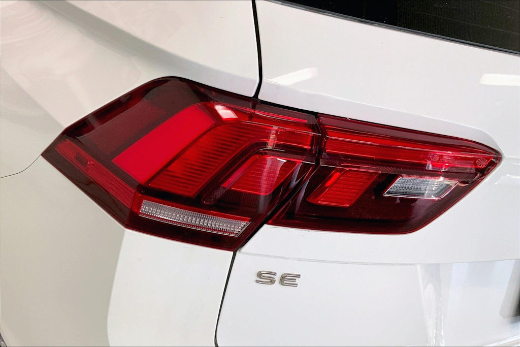 2022 Volkswagen Tiguan SE 31