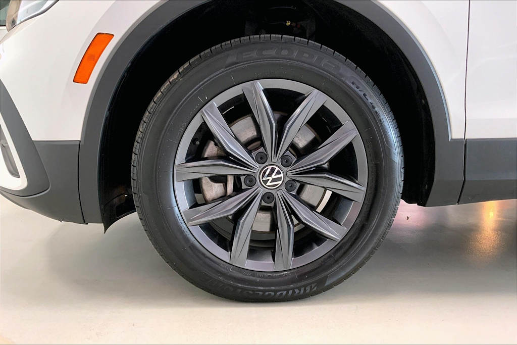 2022 Volkswagen Tiguan SE 8