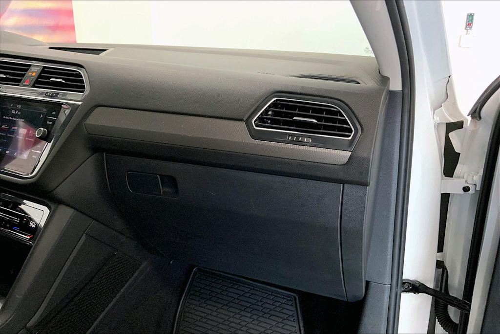 2022 Volkswagen Tiguan SE 22