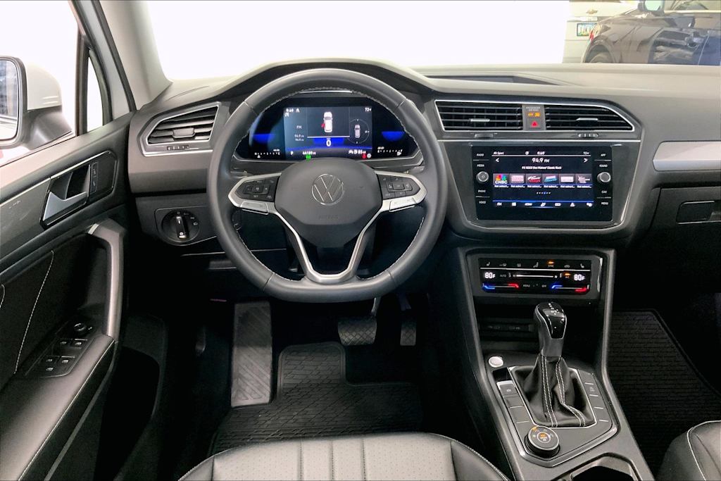 2022 Volkswagen Tiguan SE 14