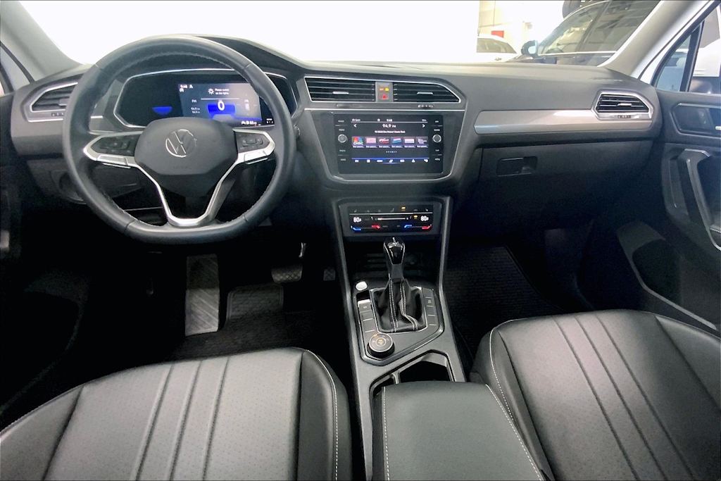 2022 Volkswagen Tiguan SE 10