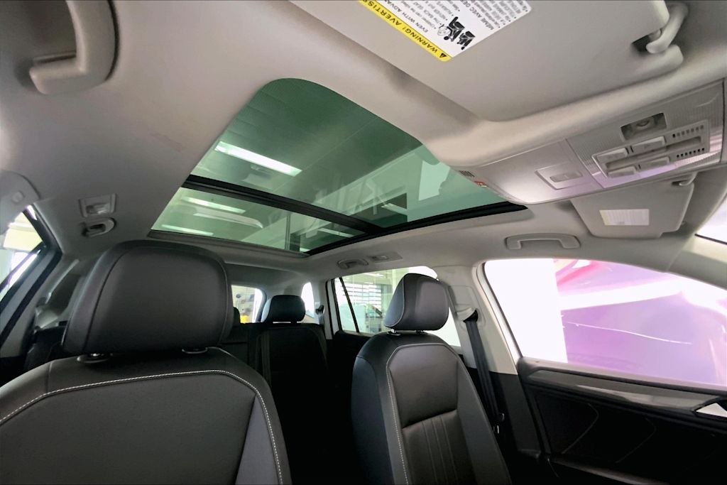 2022 Volkswagen Tiguan SE 29
