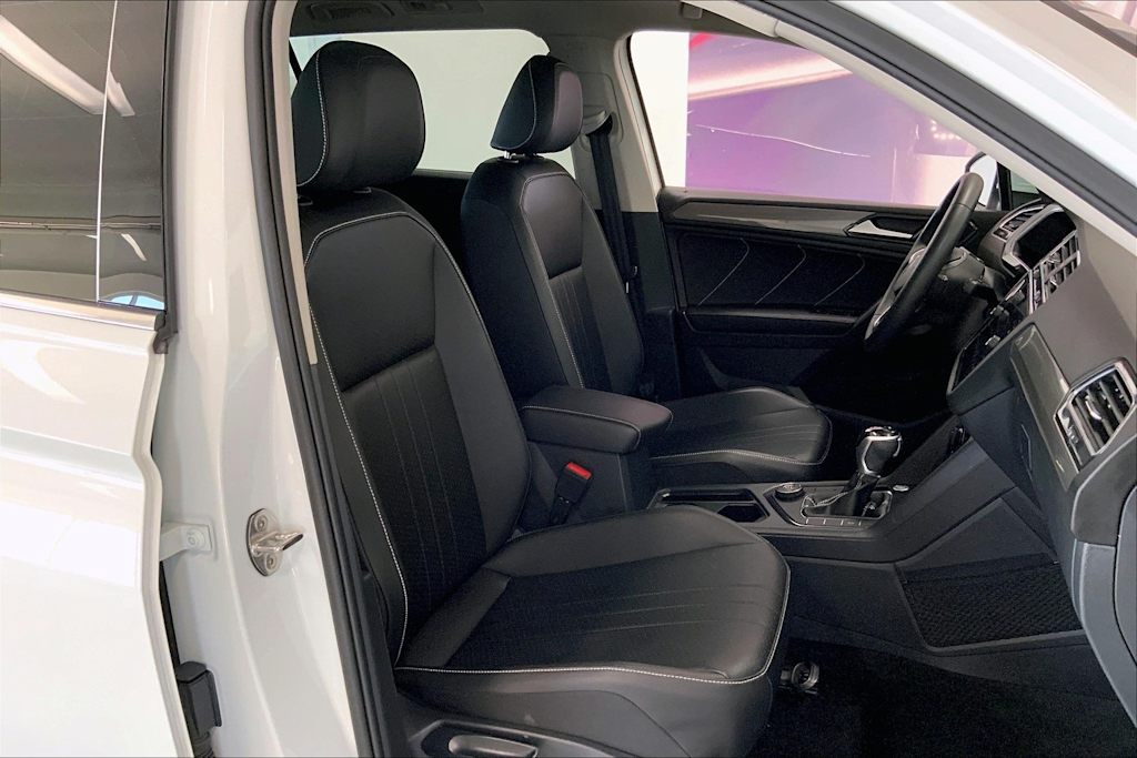 2022 Volkswagen Tiguan SE 12