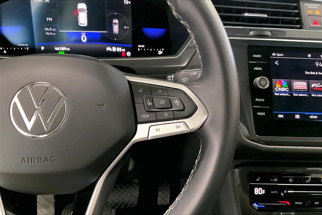 2022 Volkswagen Tiguan SE 24