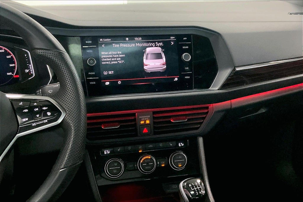 Thumbnail: 2024 Volkswagen Jetta - 13