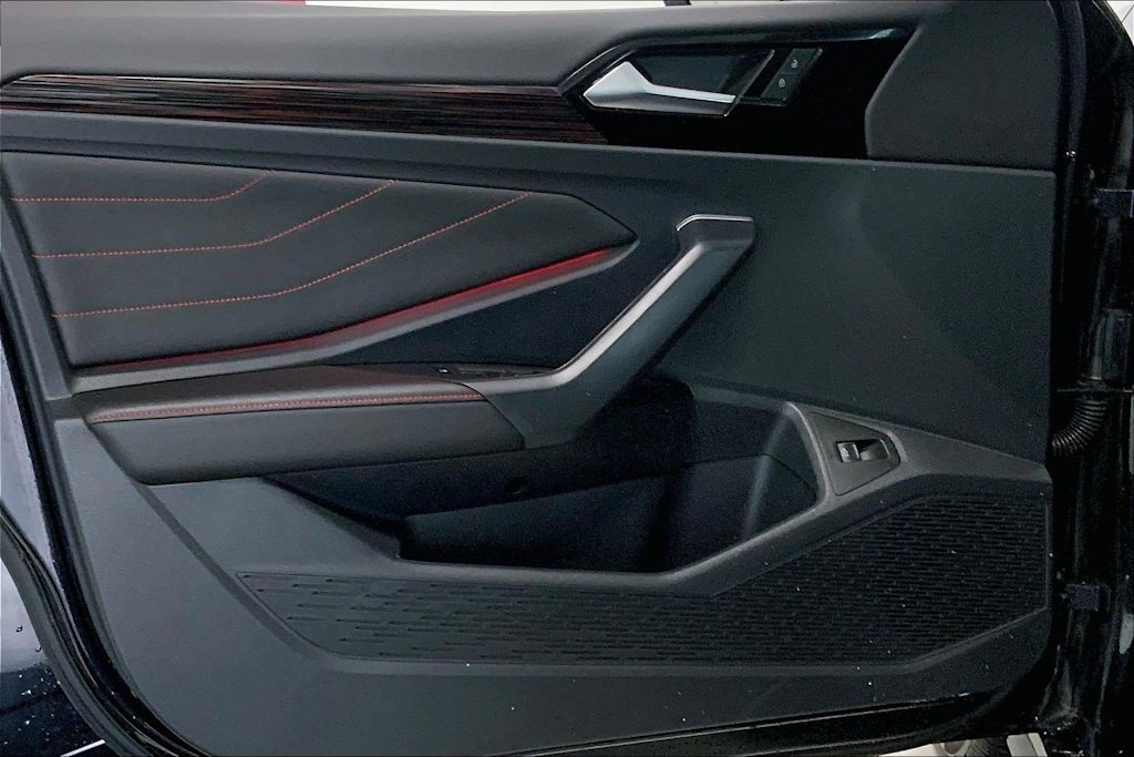 Thumbnail: 2024 Volkswagen Jetta - 25