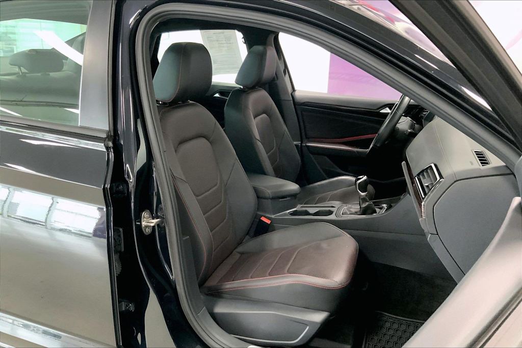 Thumbnail: 2024 Volkswagen Jetta - 10