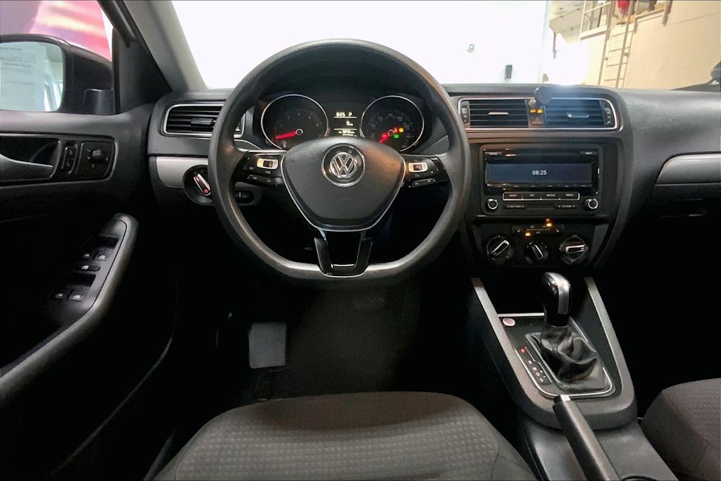 Thumbnail: 2015 Volkswagen Jetta - 13