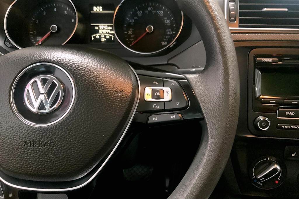 Thumbnail: 2015 Volkswagen Jetta - 23