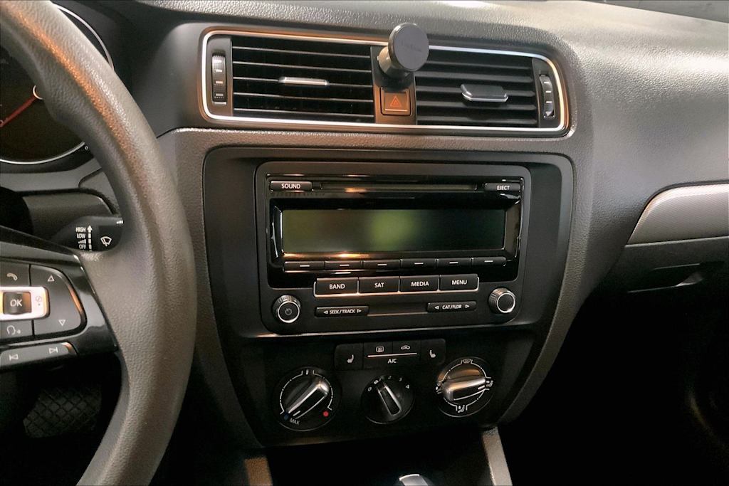 Thumbnail: 2015 Volkswagen Jetta - 15