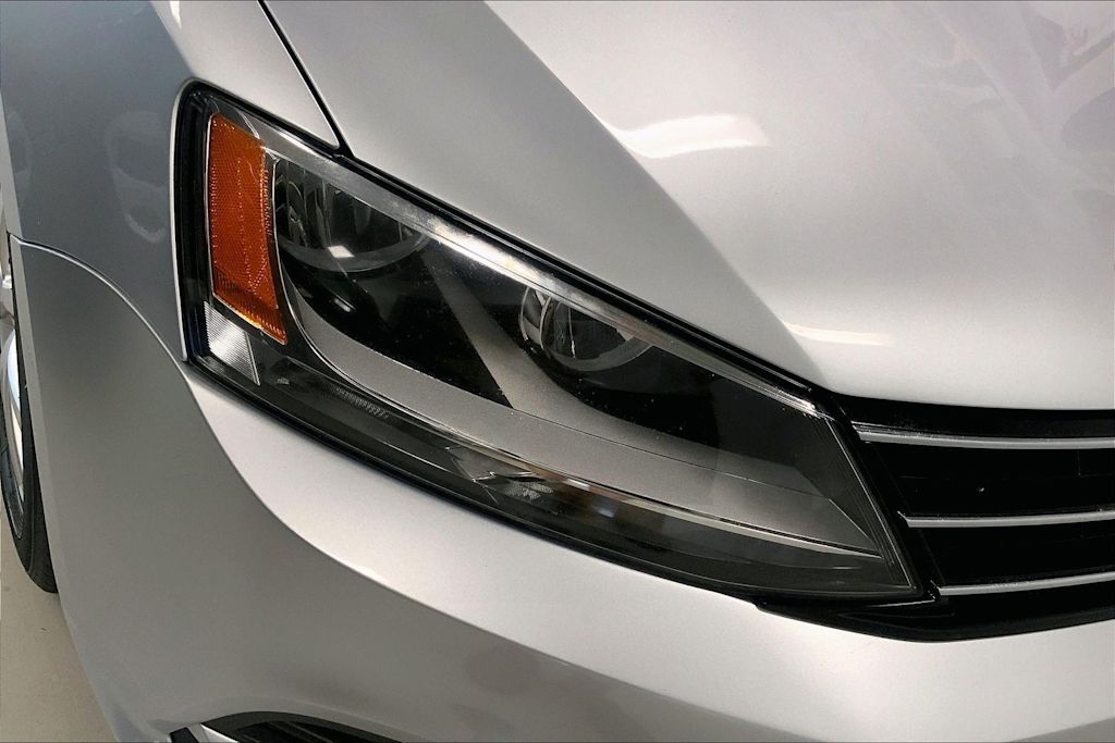 Thumbnail: 2015 Volkswagen Jetta - 28