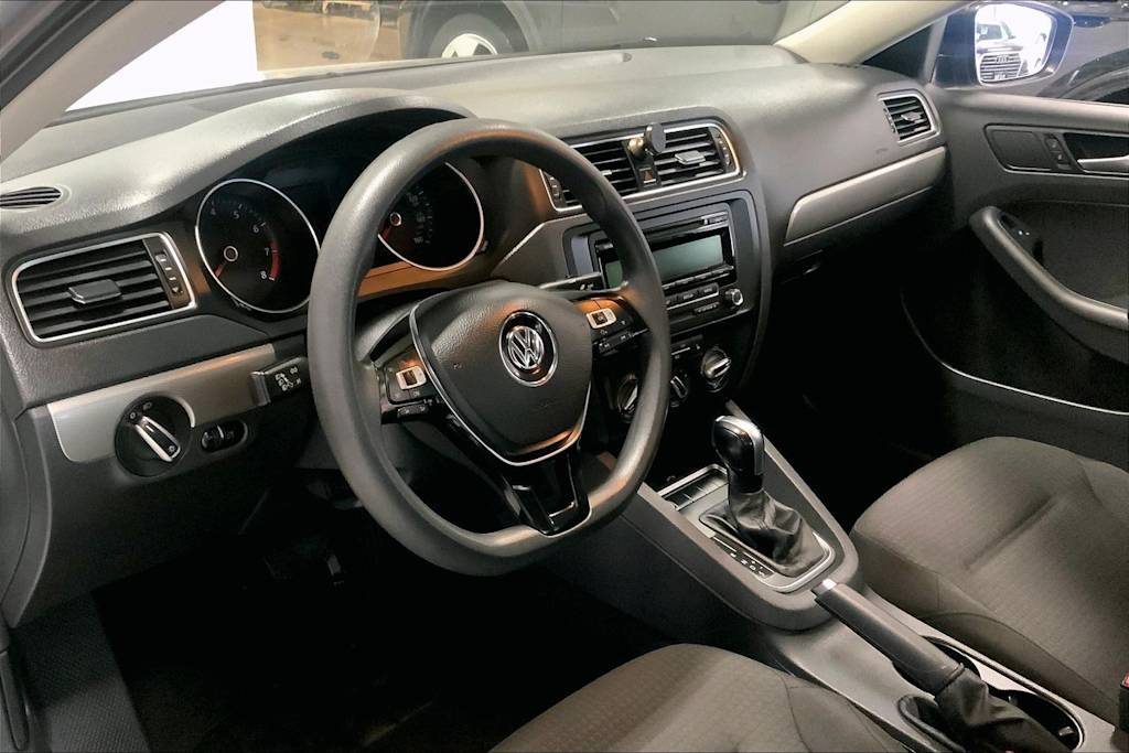 Thumbnail: 2015 Volkswagen Jetta - 2