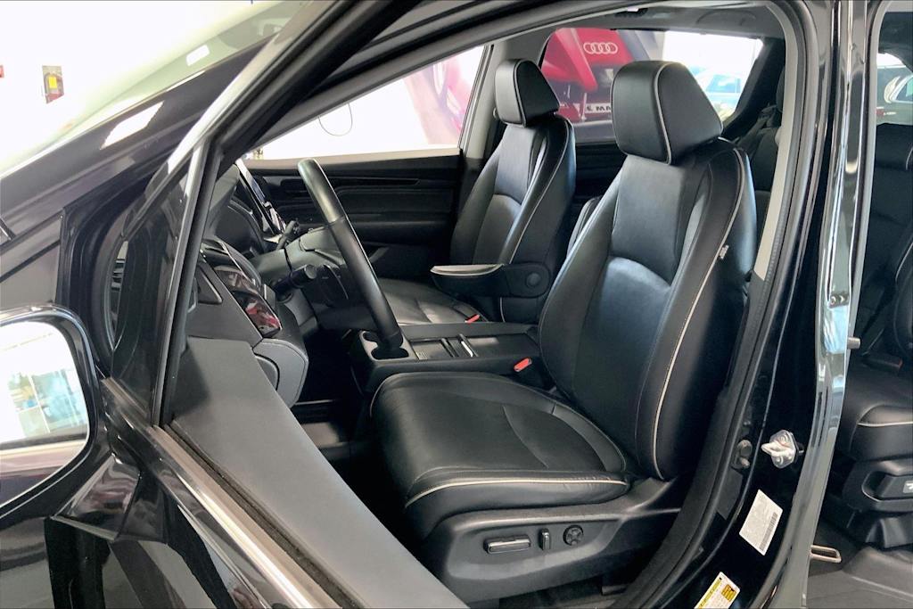 Thumbnail: 2023 Honda Odyssey - 10