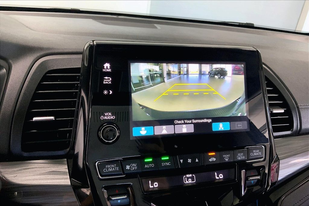 Thumbnail: 2023 Honda Odyssey - 13