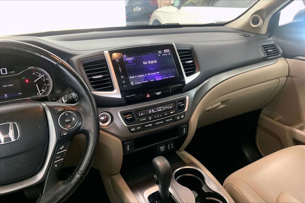 Thumbnail: 2016 Honda Pilot - 13