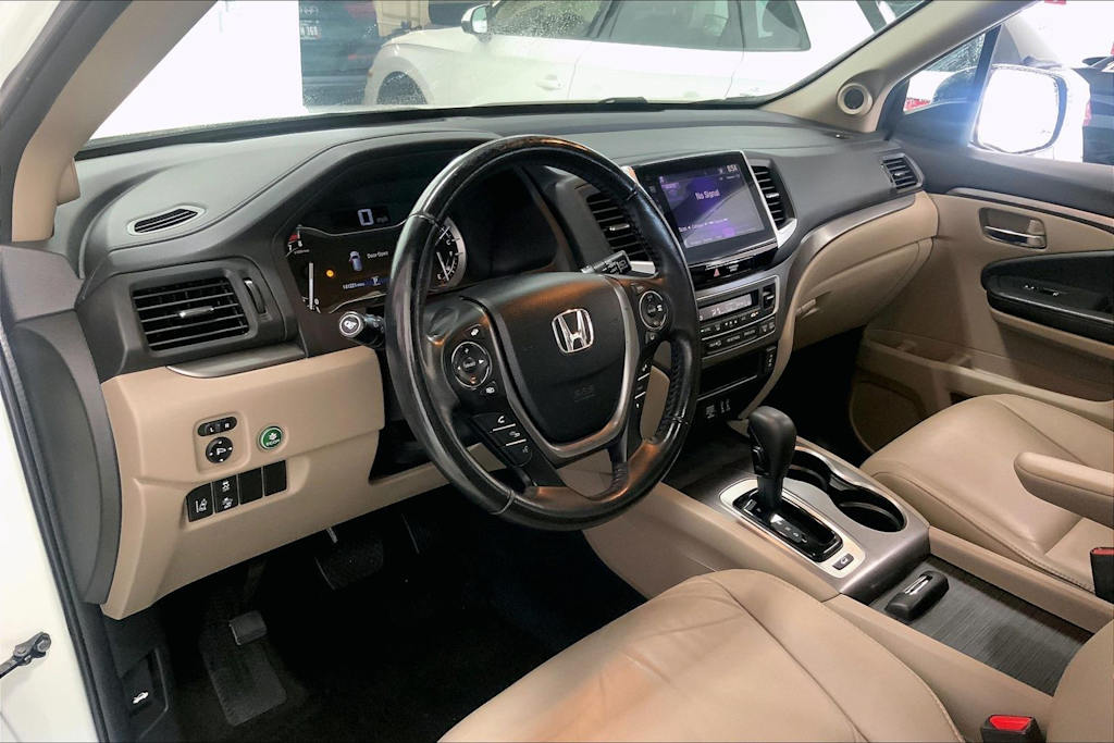 Thumbnail: 2016 Honda Pilot - 2