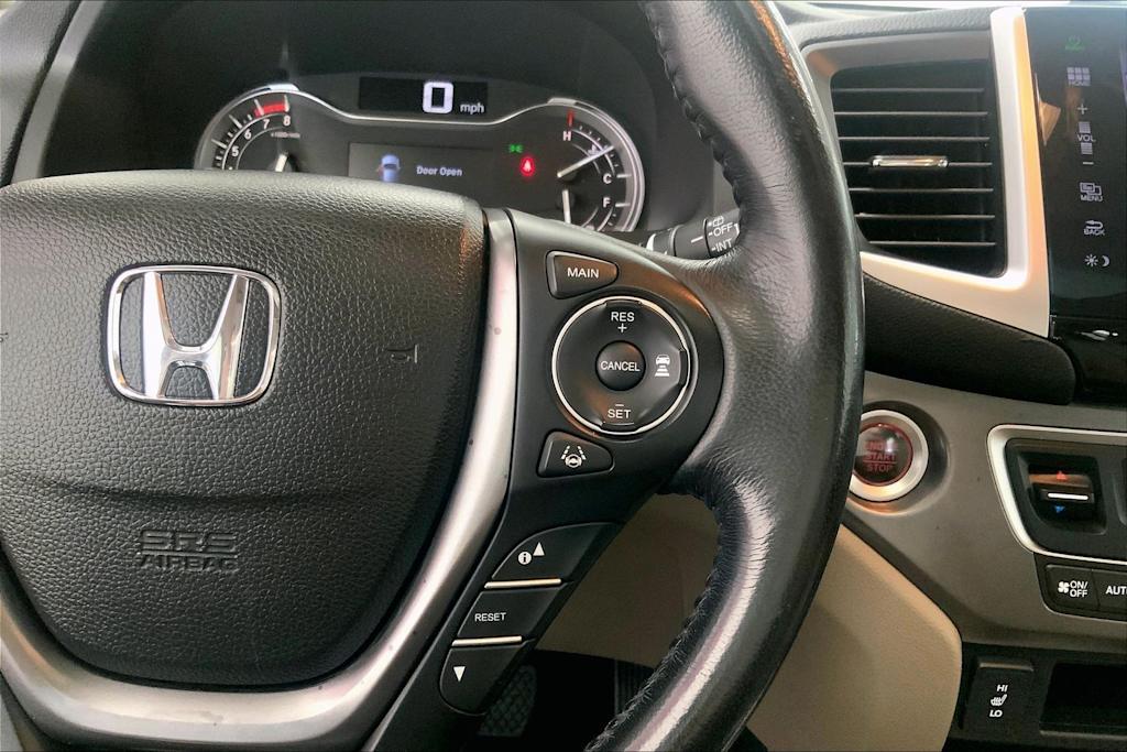 Thumbnail: 2016 Honda Pilot - 23