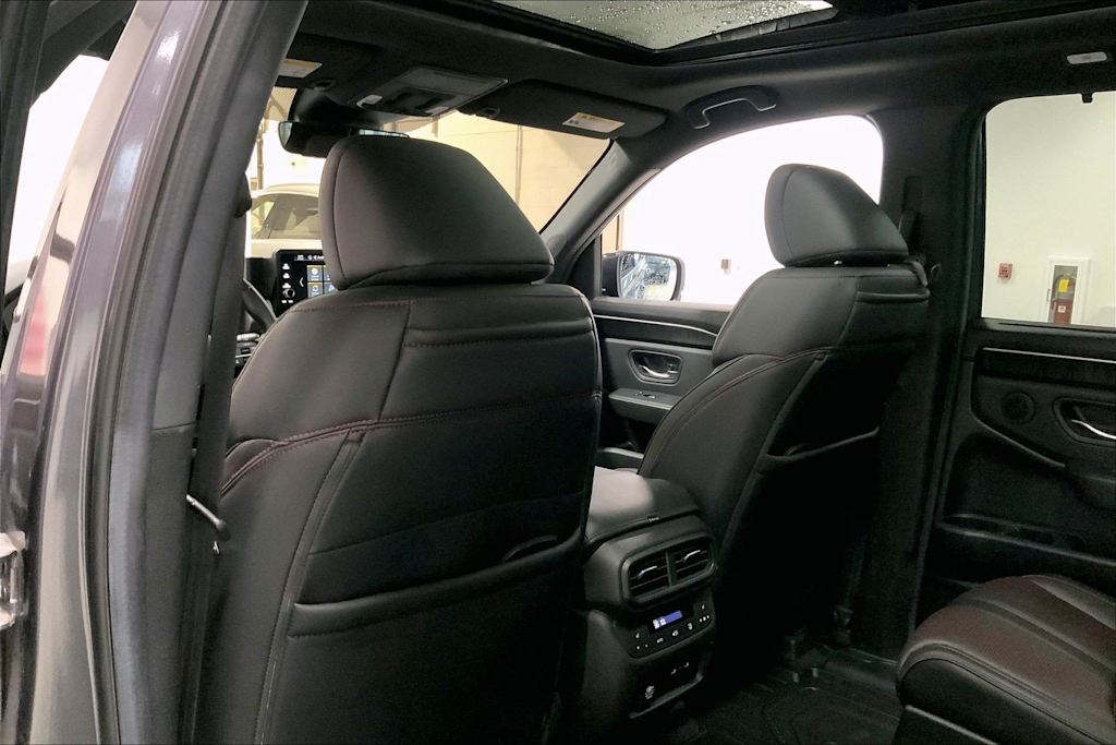 Thumbnail: 2025 Honda Pilot - 18