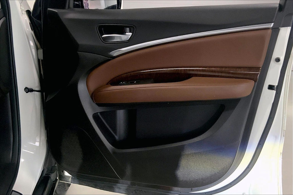 Thumbnail: 2017 Acura MDX - 26