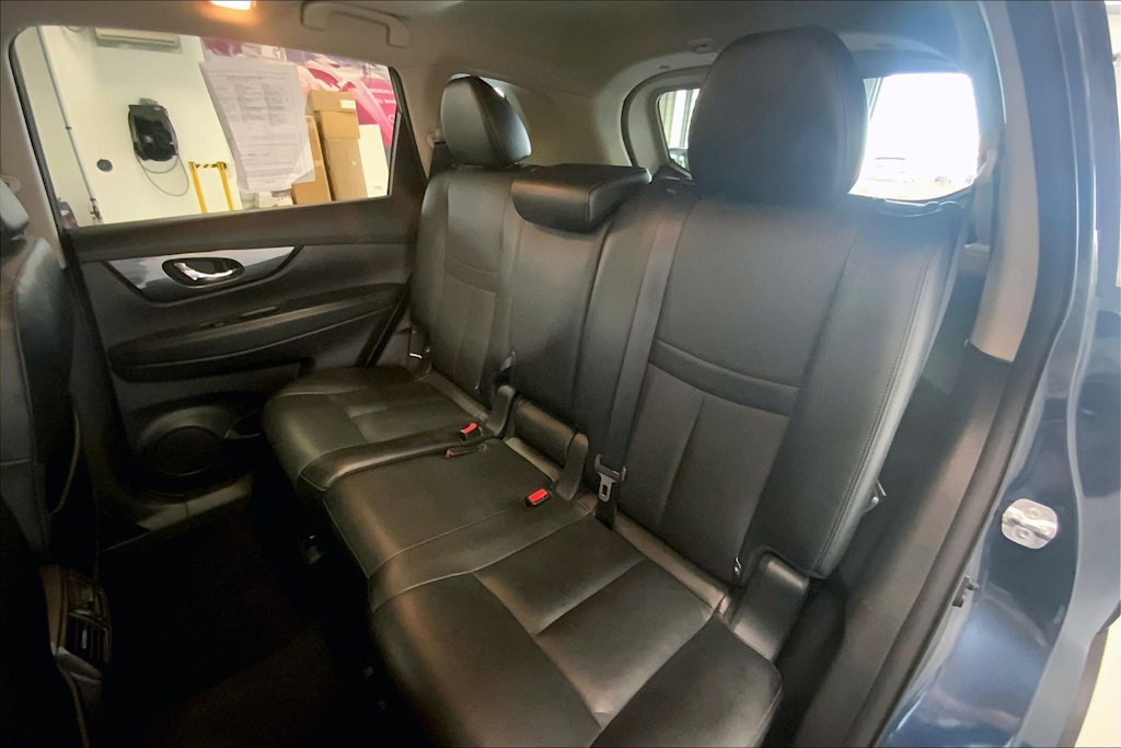 Thumbnail: 2016 Nissan Rogue - 27