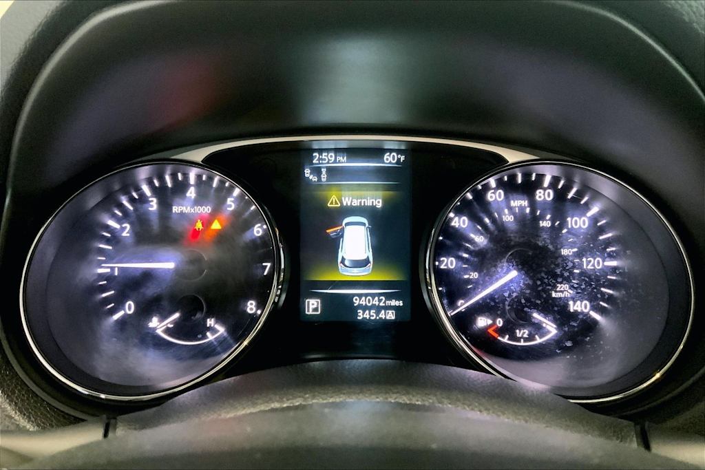 Thumbnail: 2016 Nissan Rogue - 17