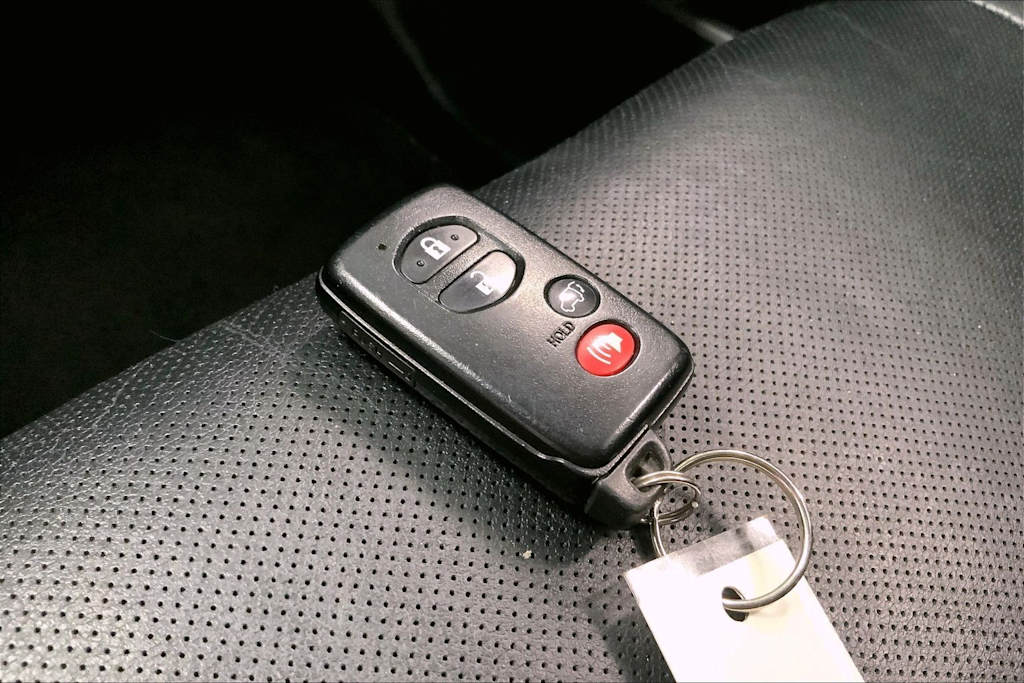 Thumbnail: 2011 Toyota Highlander - 17