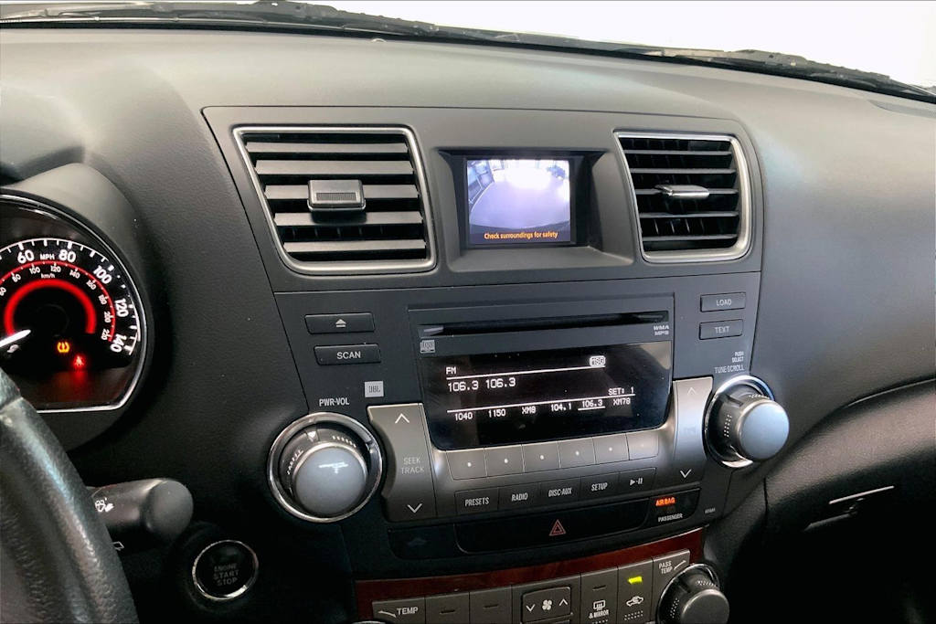 Thumbnail: 2011 Toyota Highlander - 14