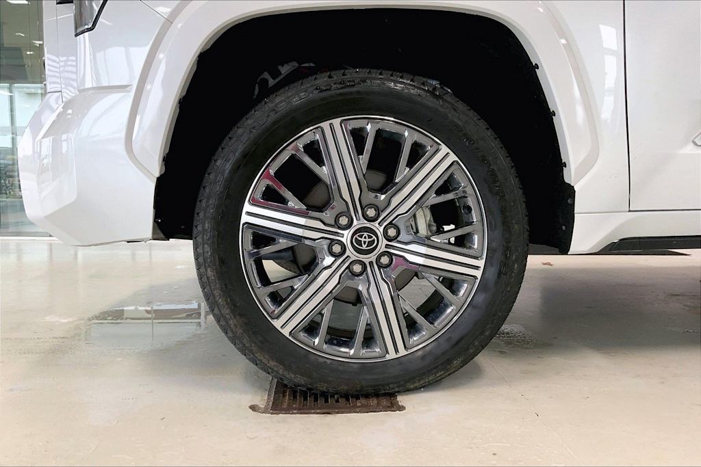 Thumbnail: 2024 Toyota Tundra - 7