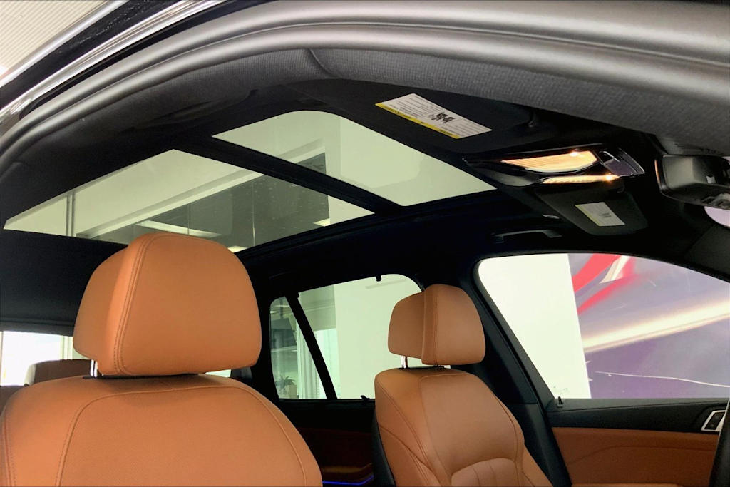 Thumbnail: 2022 BMW X5 - 28