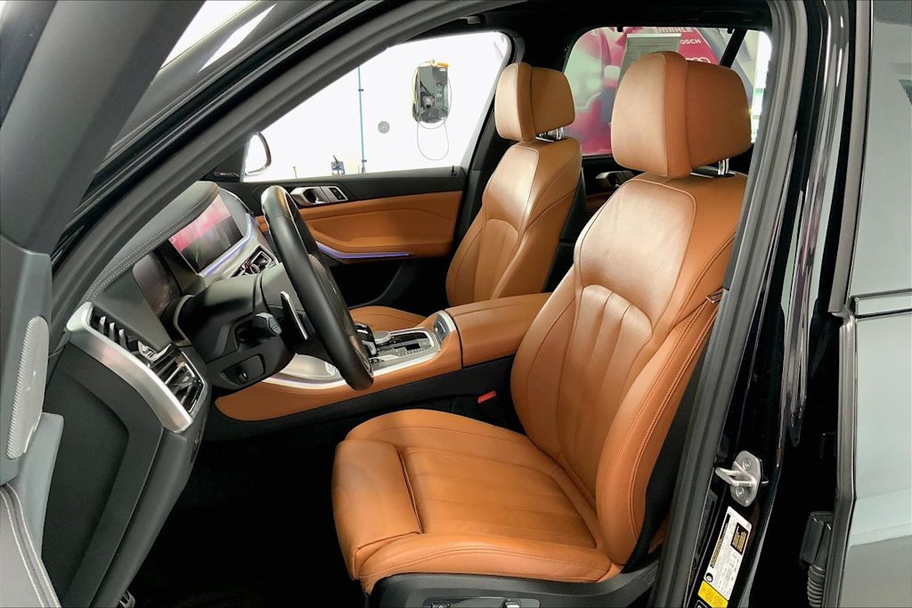 Thumbnail: 2022 BMW X5 - 10