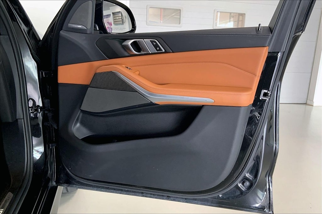 Thumbnail: 2022 BMW X5 - 26