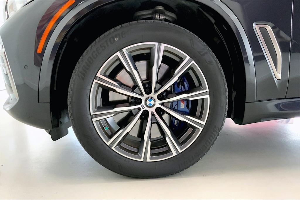 Thumbnail: 2022 BMW X5 - 8