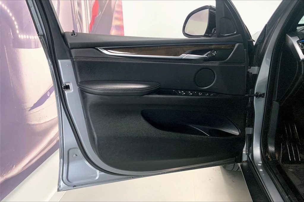 Thumbnail: 2017 BMW X5 - 25