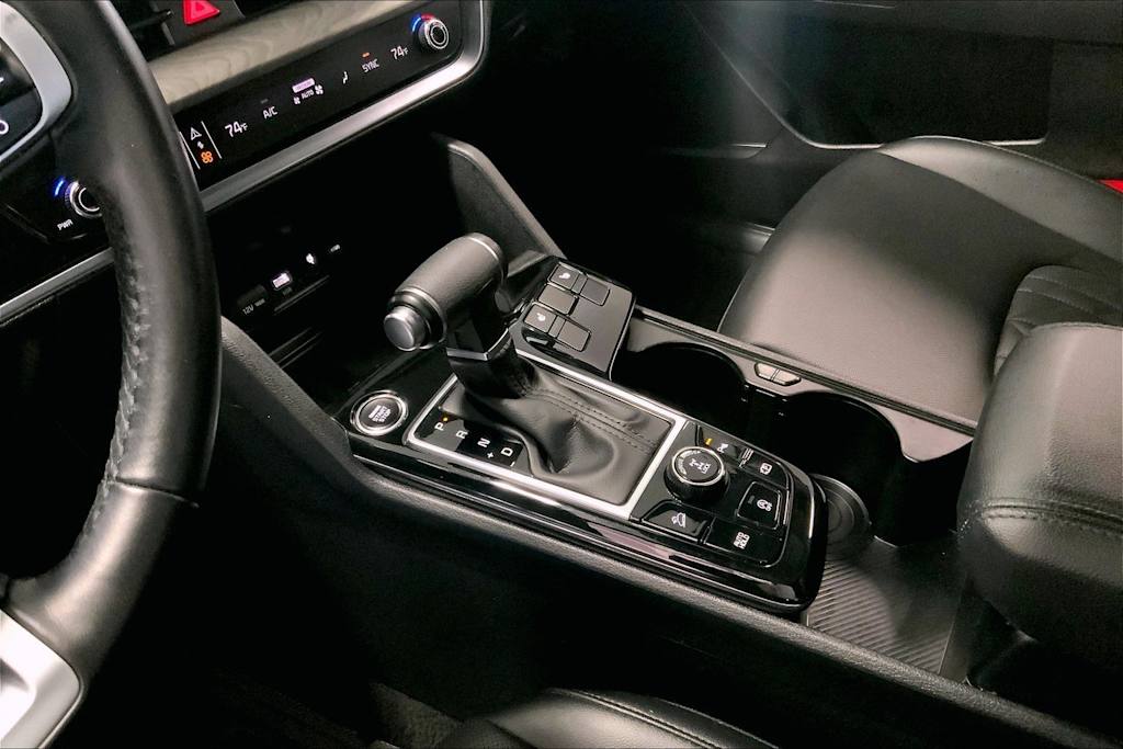 Thumbnail: 2023 Kia Sportage - 16