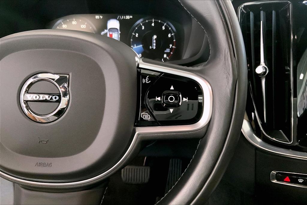 Thumbnail: 2020 Volvo S60 - 22