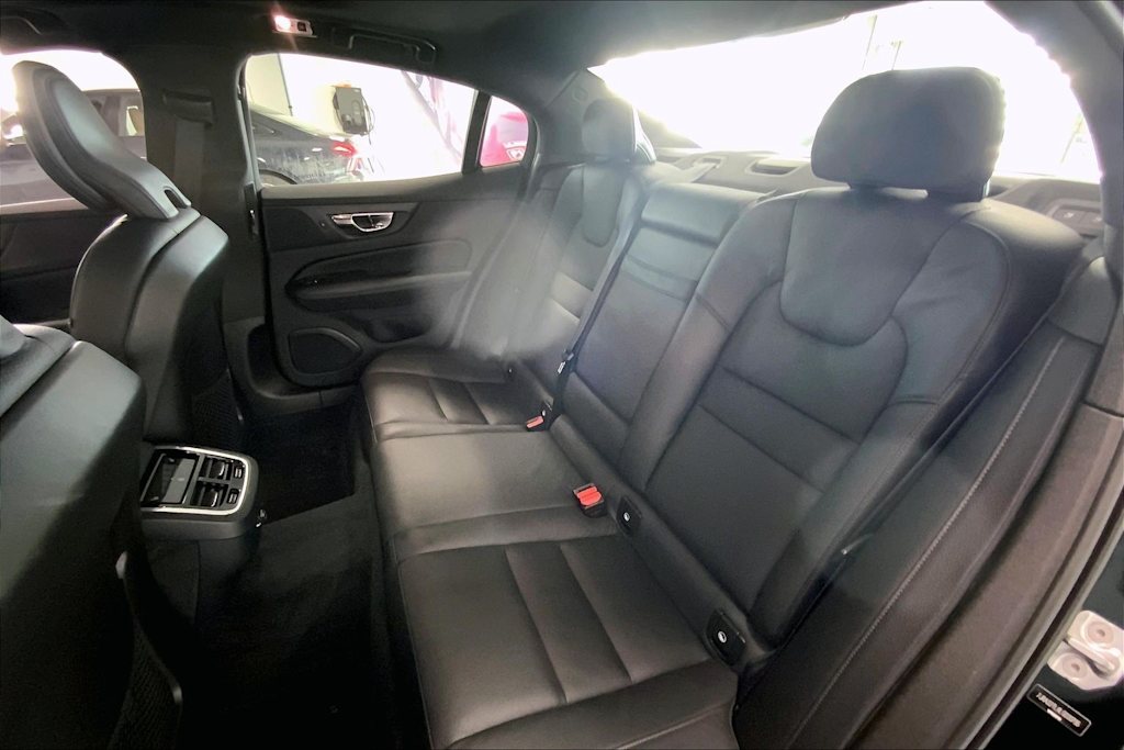 Thumbnail: 2020 Volvo S60 - 26