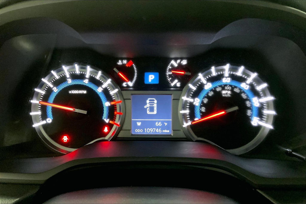 Thumbnail: 2016 Toyota 4Runner - 16