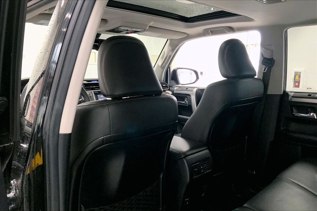 Thumbnail: 2016 Toyota 4Runner - 11