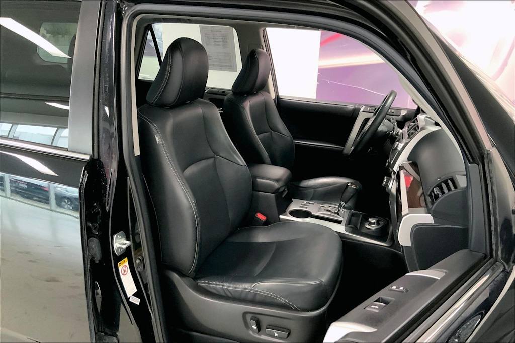 Thumbnail: 2016 Toyota 4Runner - 10