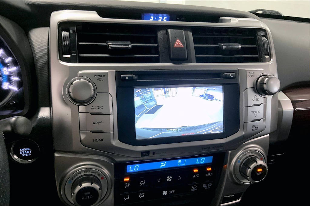 Thumbnail: 2016 Toyota 4Runner - 14