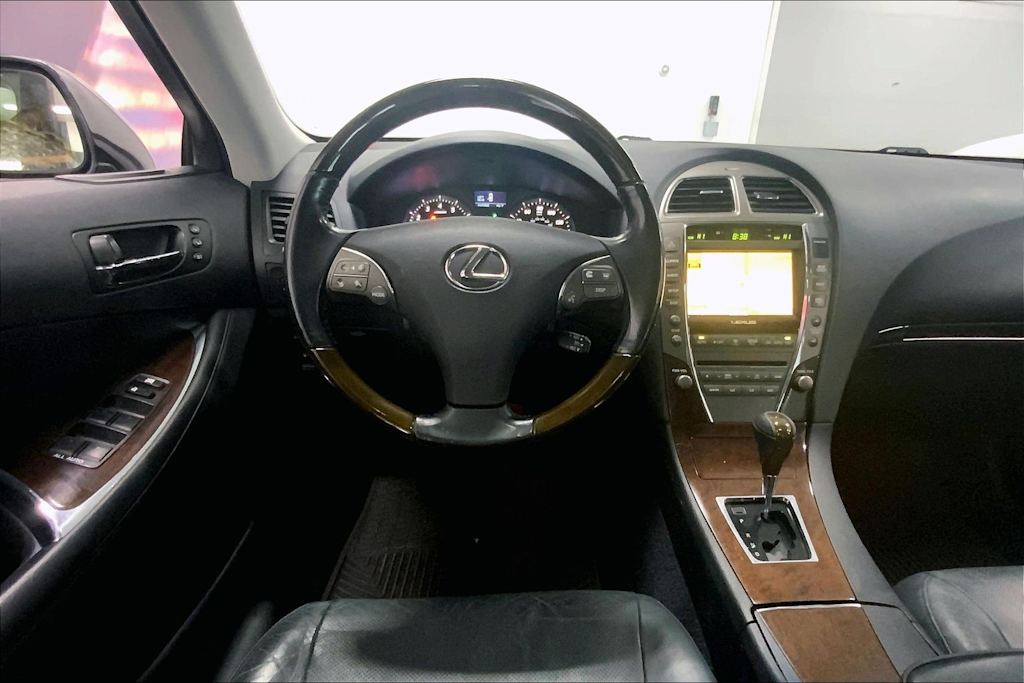 Thumbnail: 2011 Lexus ES - 13