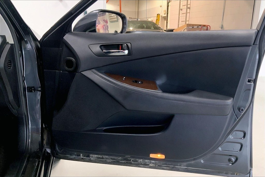 Thumbnail: 2011 Lexus ES - 27