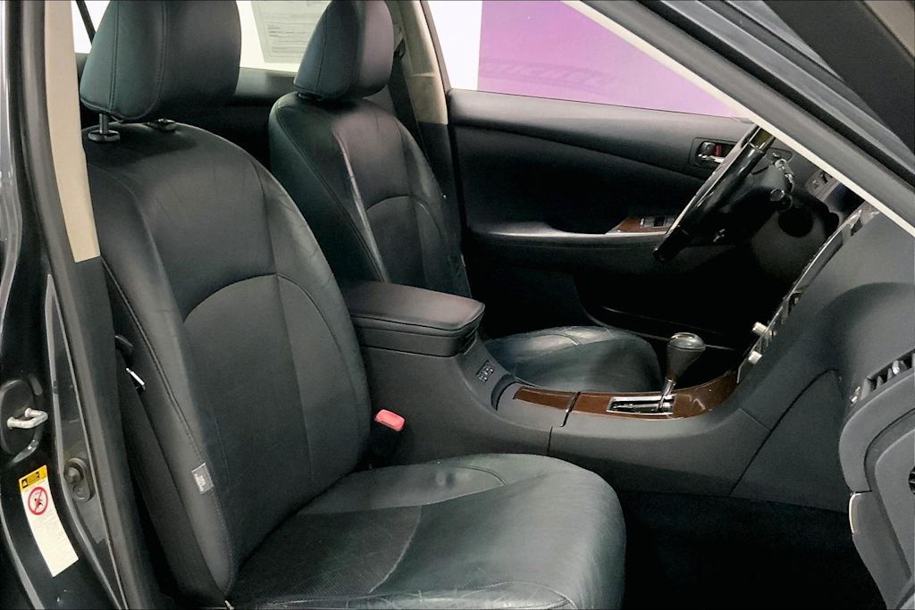 Thumbnail: 2011 Lexus ES - 11