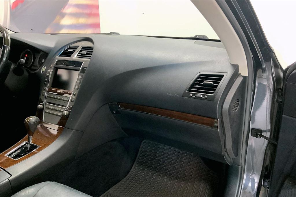 Thumbnail: 2011 Lexus ES - 23