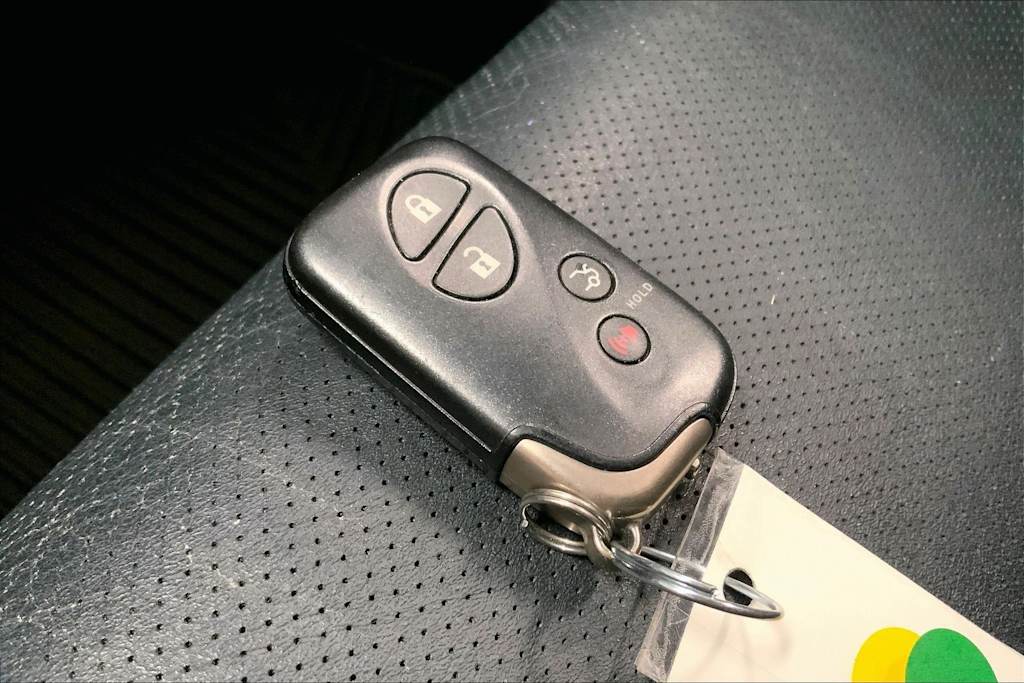 Thumbnail: 2011 Lexus ES - 18