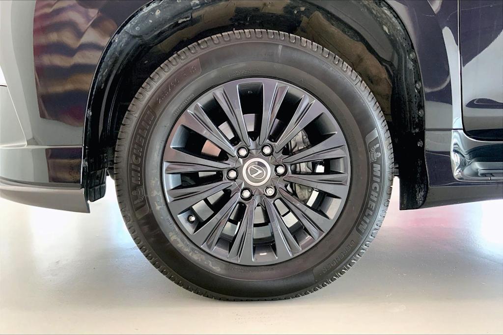 Thumbnail: 2022 Lexus GX - 8