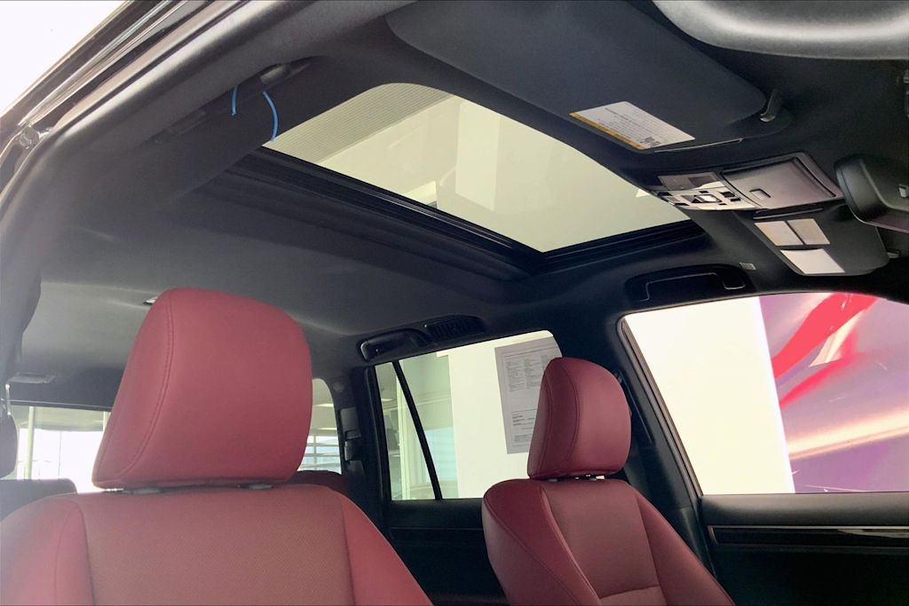 Thumbnail: 2022 Lexus GX - 28